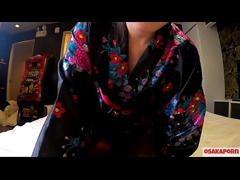 ❤️ Ko te kotiro cosplay rangatahi e pai ana ki te moe wahine ki te korikori me te pupuhi i roto i te wahine hoiho me te pupuhi. Kotiro Ahia he Topanga puhuruhuru me te tits ataahua i roto i nga kakahu Japanese tuku iho i roto i te ataata runaruna e whakaatu ana i te titoo me nga taonga taakaro Fuck. Sakura 3 OSAKAORN. Karekau Nui i a matou ❌️❤